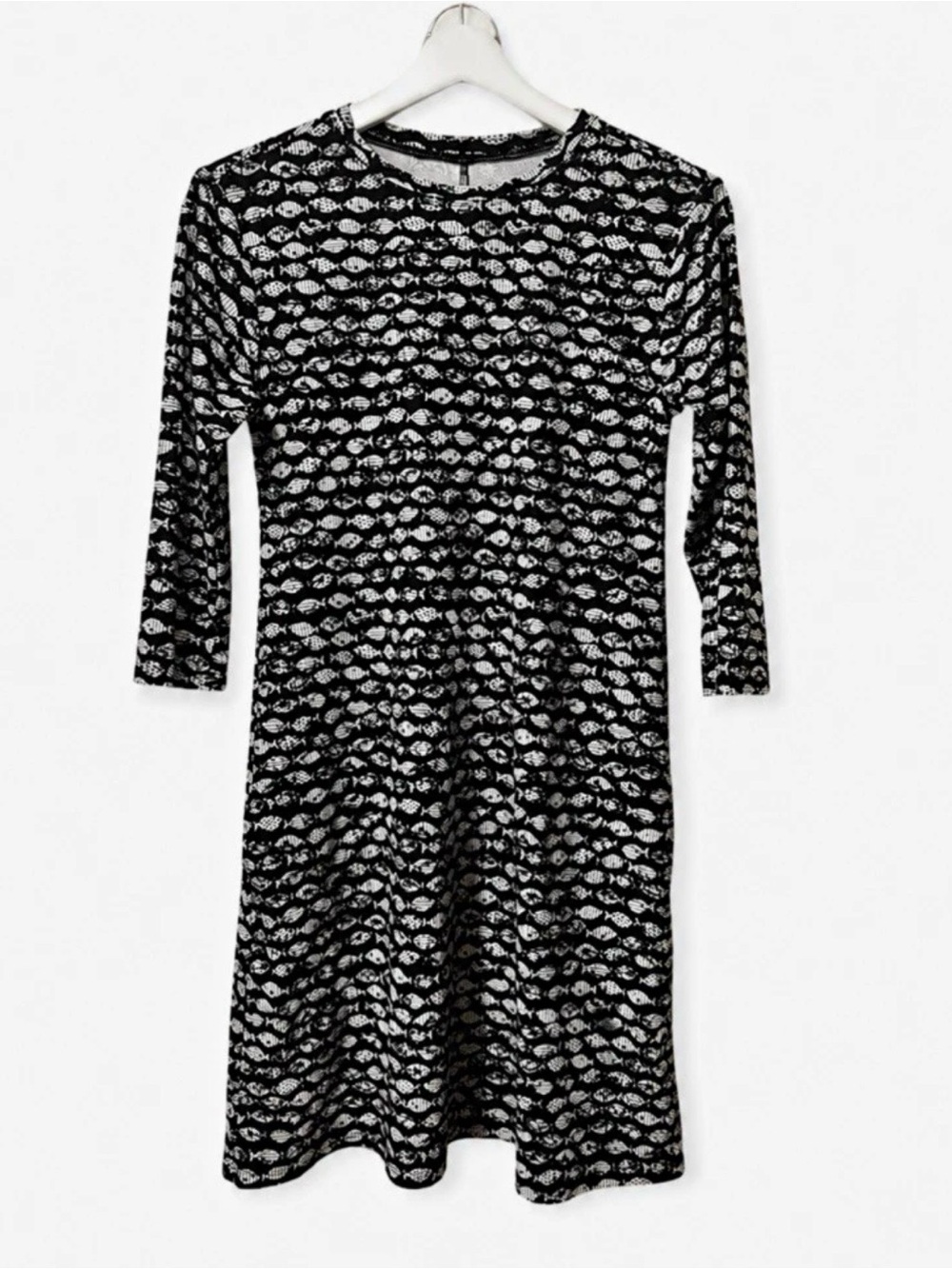 Beach dress Black and White Printed Midi Dress with Long Sleeves